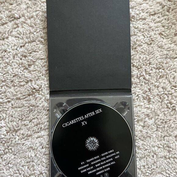 Cigarettes After Sex - X’s Signed CD - Picture 7 of 7